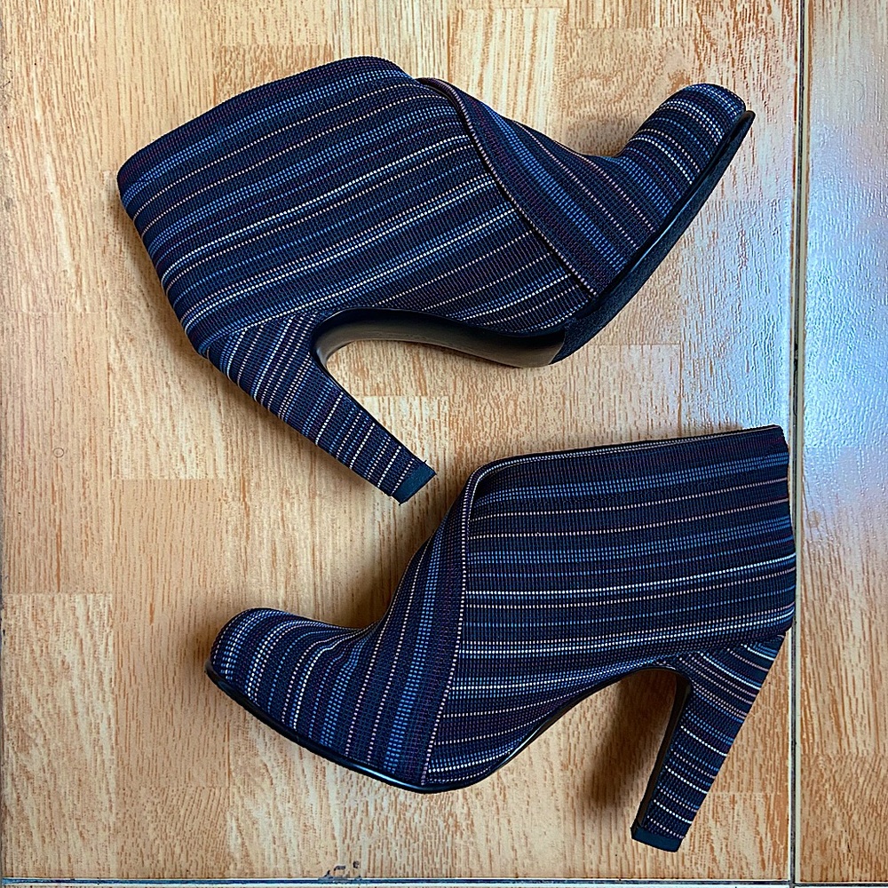 United Nude Fold Mid bootie heels size 8 / 39